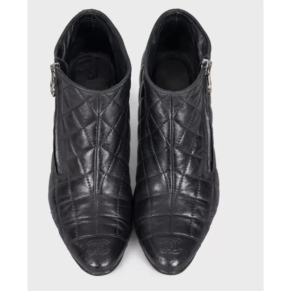 CHANEL Black Quilted Leather Zip Ankle Boots 37.5